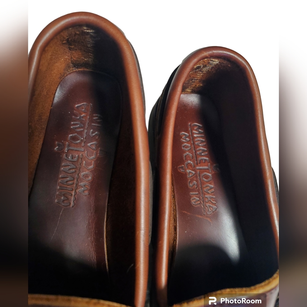 Minnetonka Leather Shoes - Picture 7 of 12